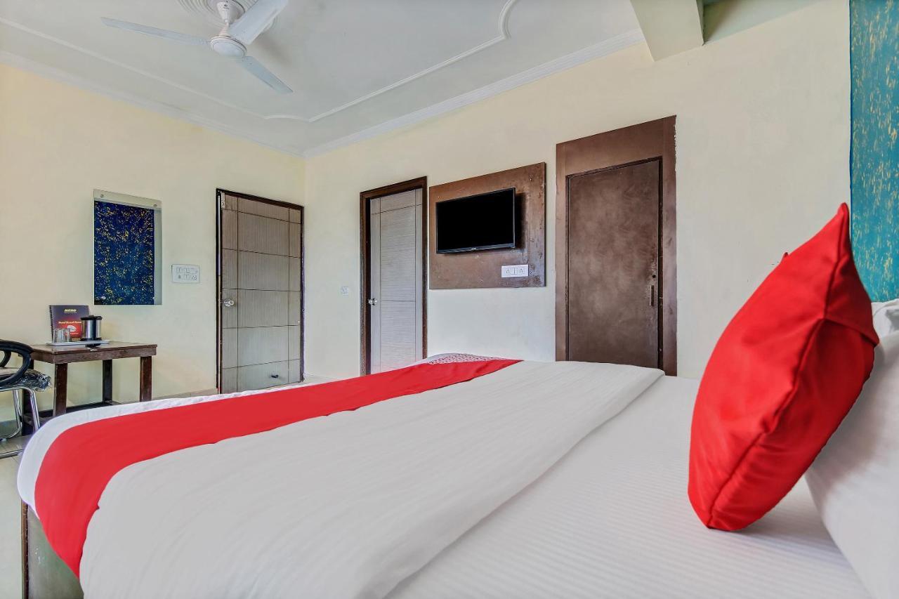 Aerocity Grand New Delhi Extérieur photo